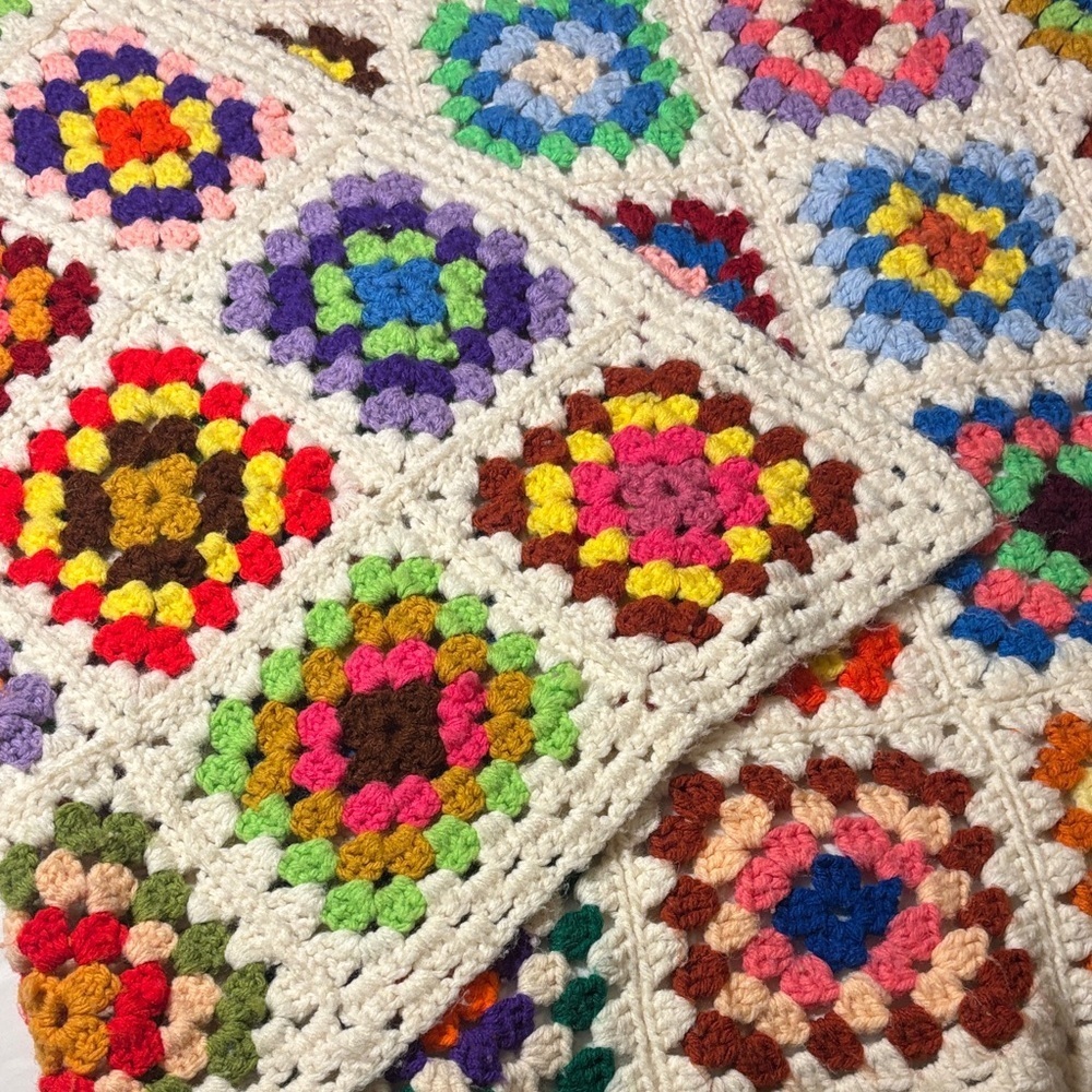 Vintage Crochet Granny Square Blanket - Picture 3 of 7